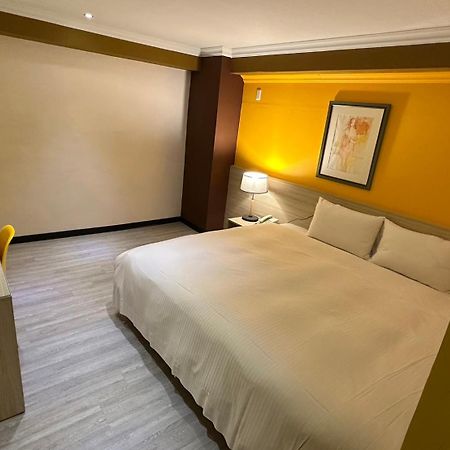 Lily Hotel Kaohsiung Eksteriør bilde