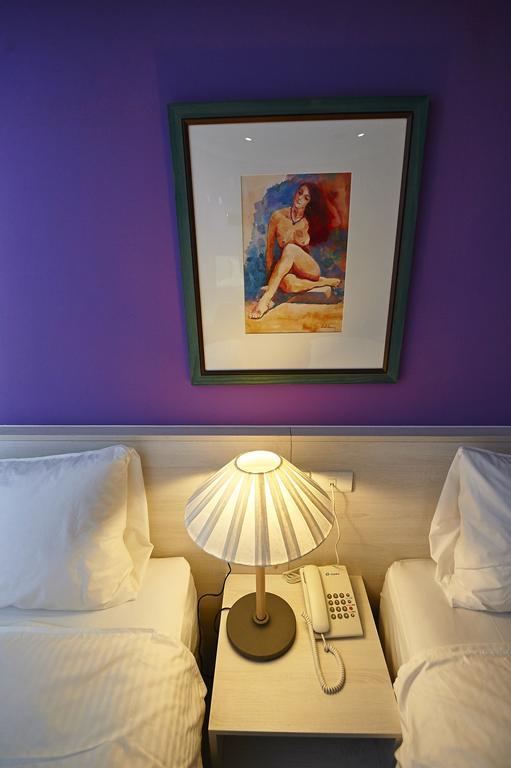Lily Hotel Kaohsiung Eksteriør bilde